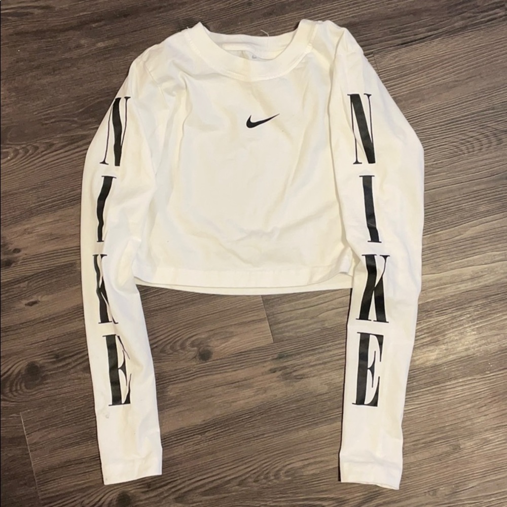 NIKE long sleeve crop top